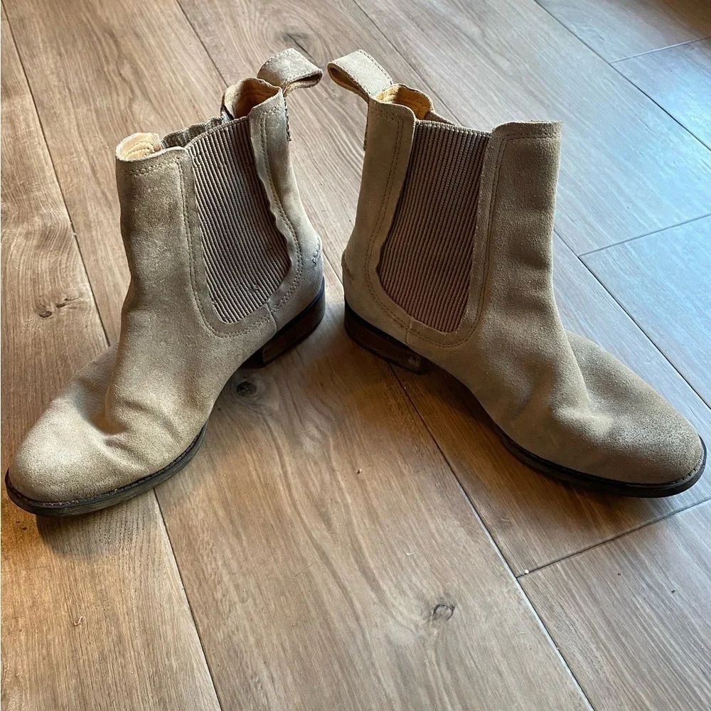 UGG Beige Suede Hillhurst Boots